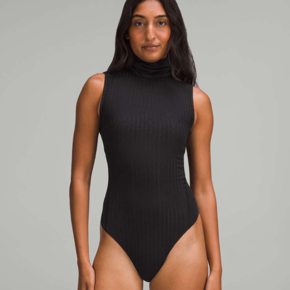 Lululemon Ribbed Wool Turtleneck Sleeveless Bodysuit (Size XS) in Black